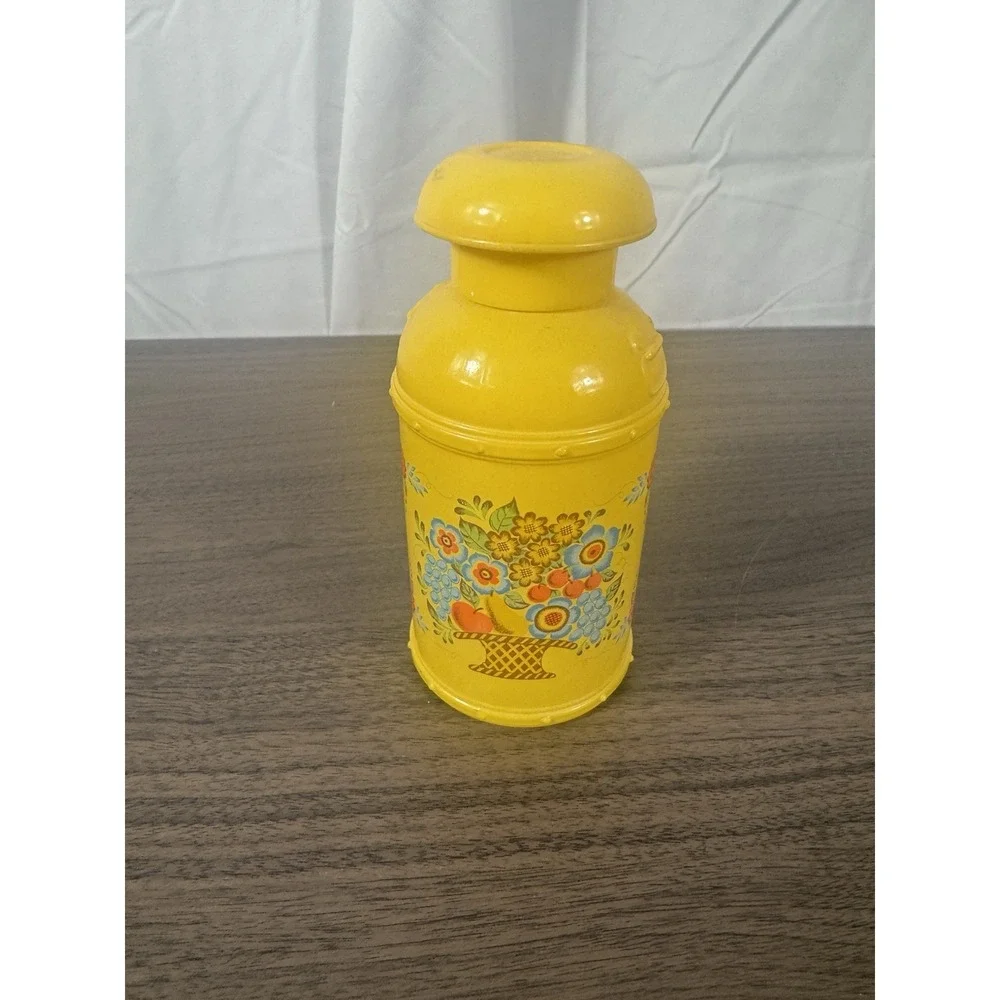 Vintage‎ 1970's Avon Pennsylvania Dutch Fruit Sonnet Bottle Shaker